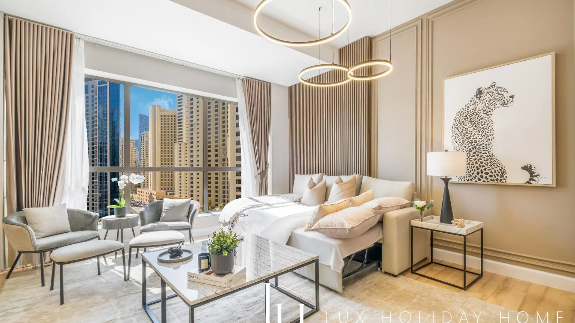 Lux The Luxurious Central Jbr Suite 2 Dubai 0*,