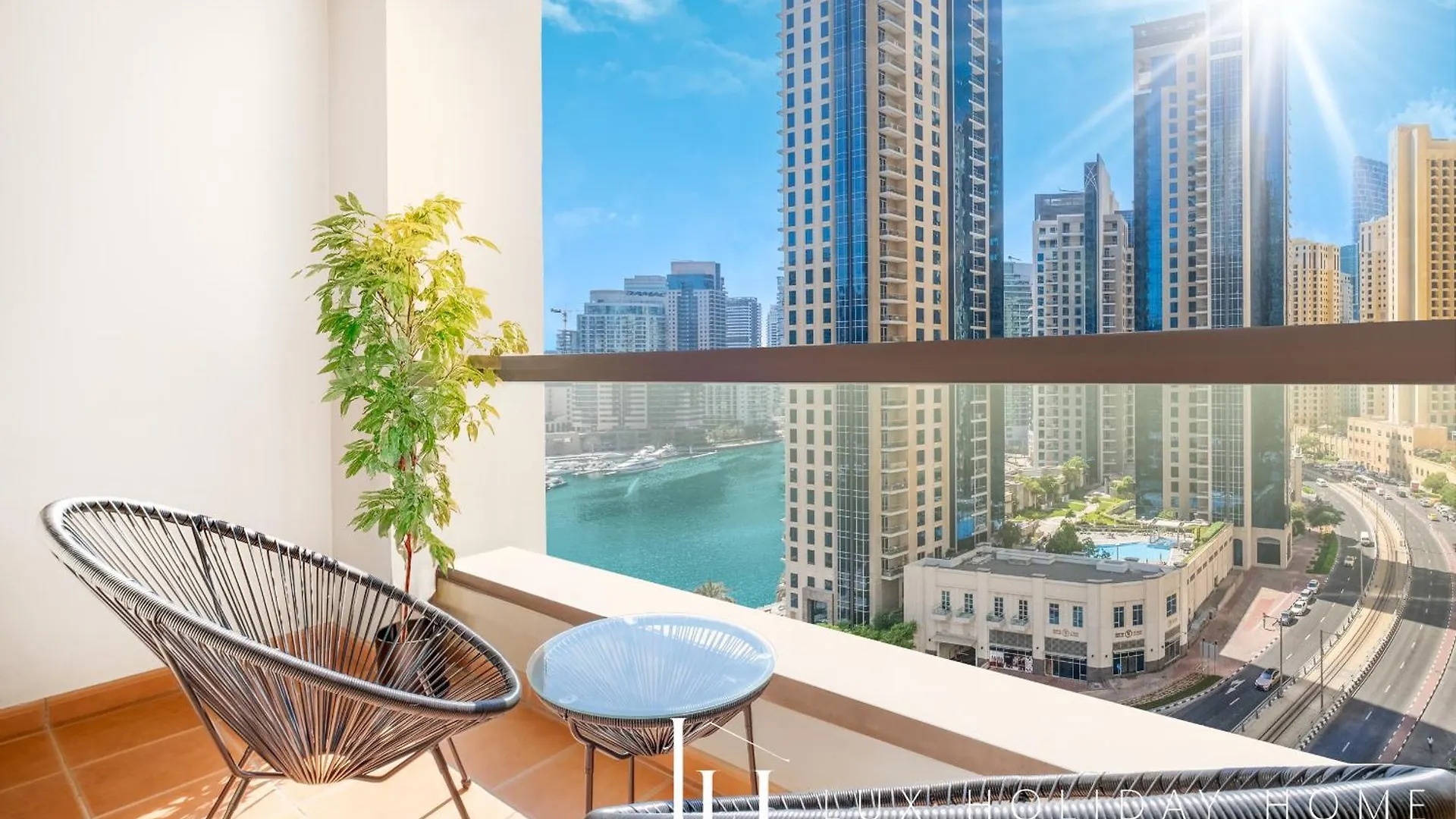 Lux The Luxurious Central Jbr Suite 2 Dubai