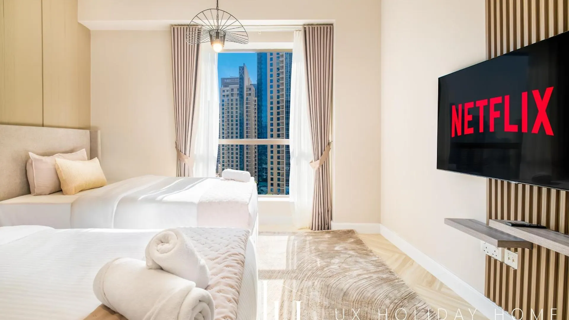 Lux The Luxurious Central Jbr Suite 2 Dubai United Arab Emirates